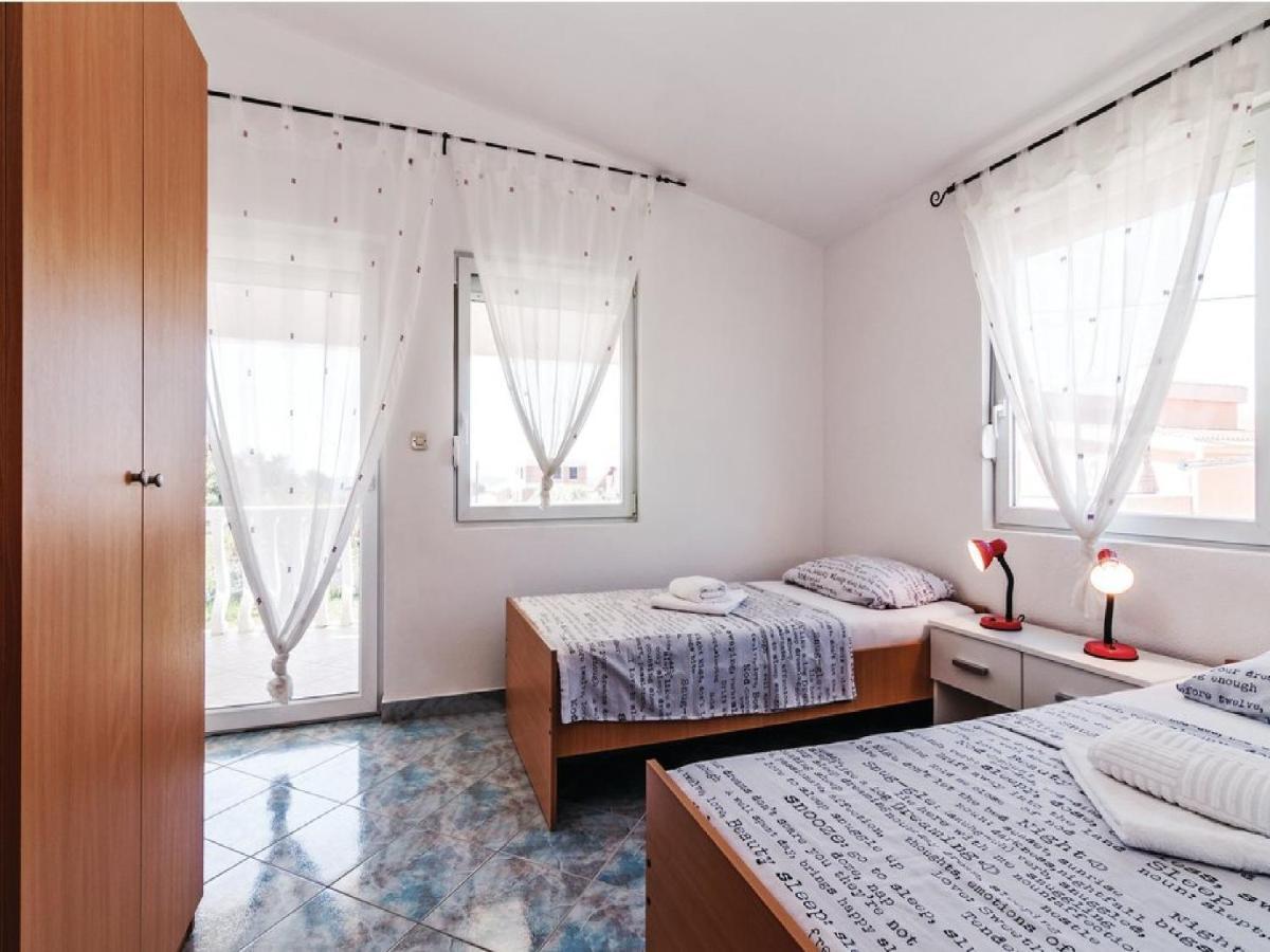 Apartments Hak Vir Εξωτερικό φωτογραφία