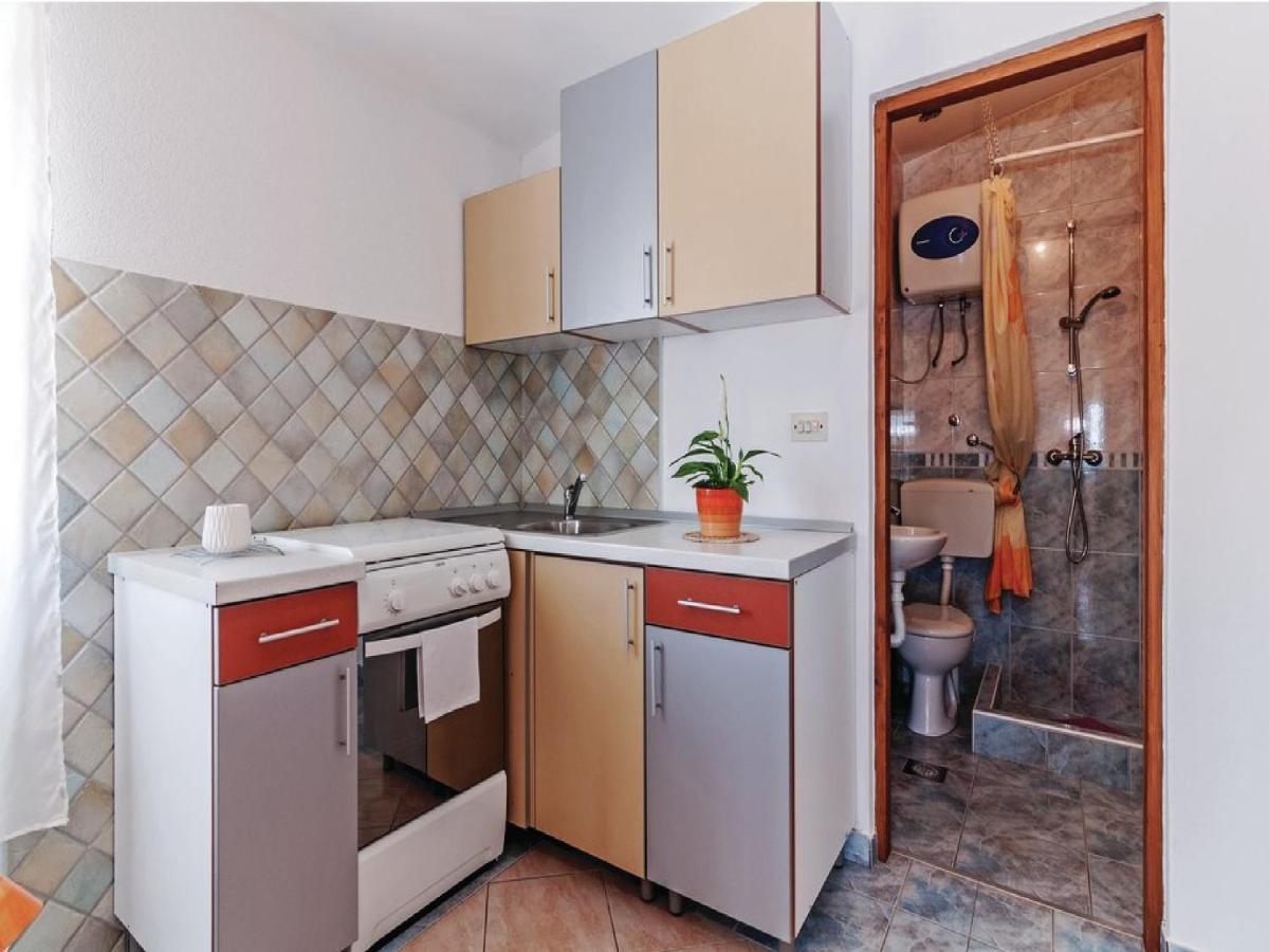 Apartments Hak Vir Εξωτερικό φωτογραφία